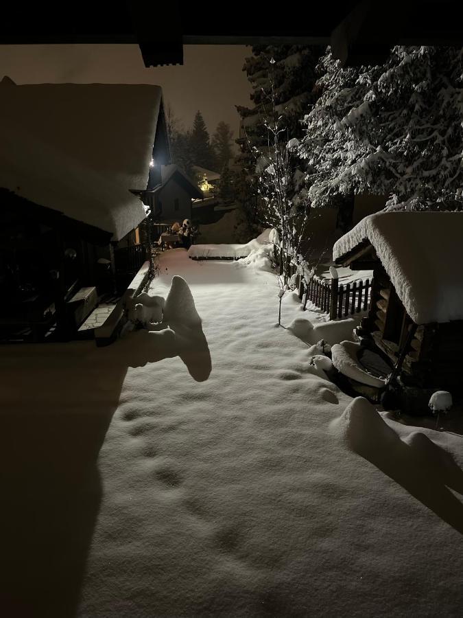 Chalet Blanc "Le Flocon" 쿠르마예 외부 사진